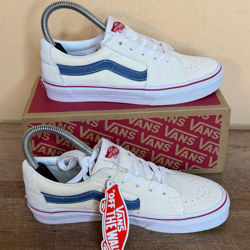 NWT Vans Sk8t low suede shoes women’s size 6.5